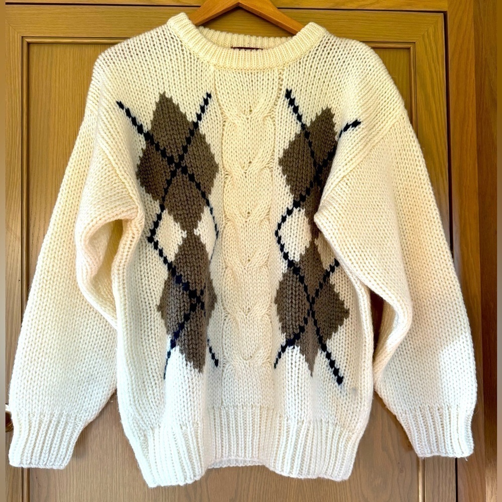 Vintage Kenneth Stevens Acrylic/Wool Crew Neck Argyle Sweater / Large